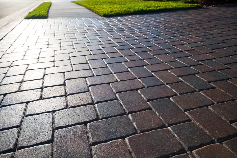 Deep cleaning pavers before sealing